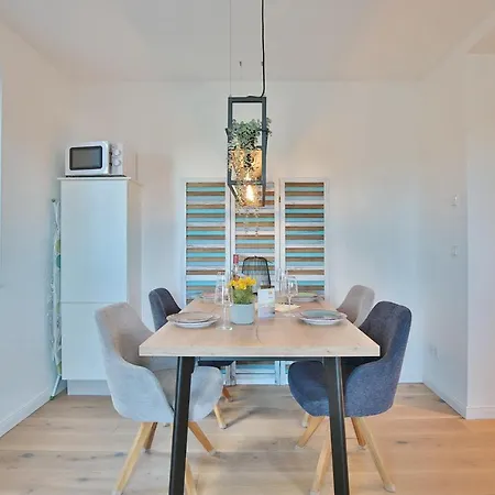 View 91 Duenenblick App 1 *