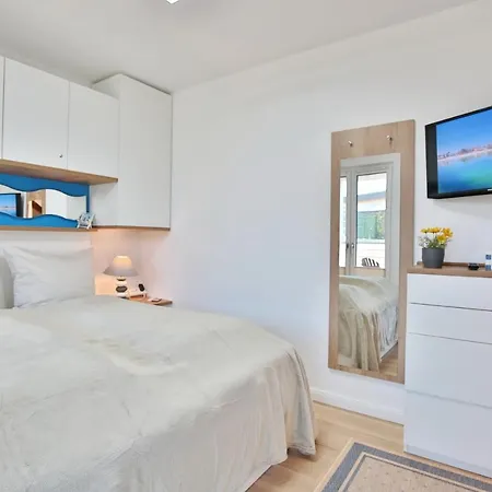 View 91 Duenenblick App 1 Хаффкруг