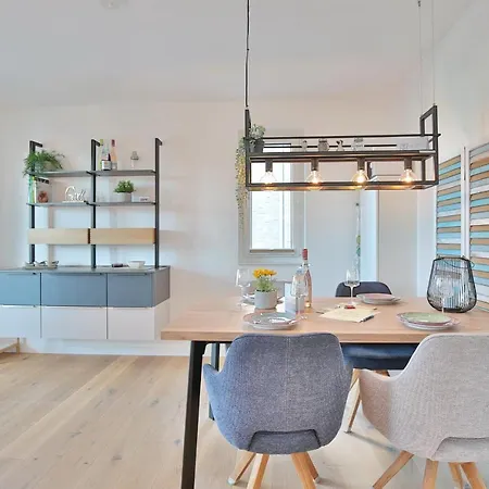 View 91 Duenenblick App 1